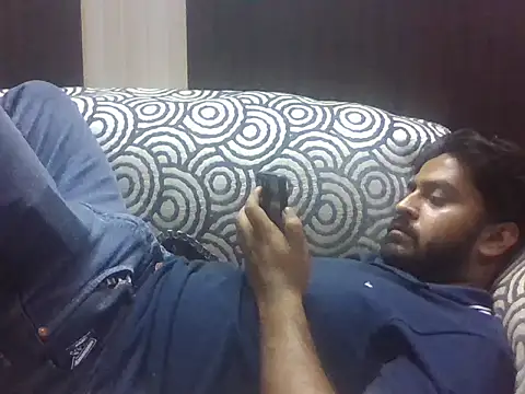 Snapshot of indihotguy chatting on 10-15-25, 02:36 indihotguy online show from 10-15-25, 02:36