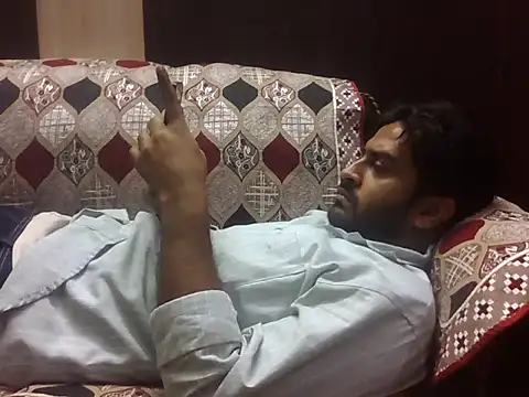 Snapshot of indihotguy chatting on 10-30-25, 12:36 indihotguy online show from 10-30-25, 12:36