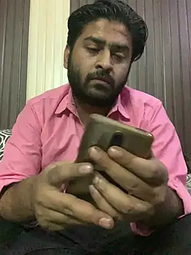 Snapshot of indihotguy chatting on 03-21-25, 04:28 indihotguy online show from 03-21-25, 04:28