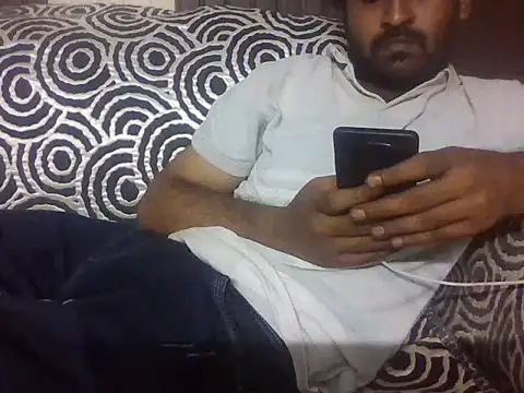 Snapshot of indihotguy chatting on 06-26-26, 09:48 indihotguy online show from 06-26-26, 09:48