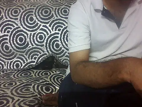 Snapshot of indihotguy chatting on 06-21-26, 02:34 indihotguy online show from 06-21-26, 02:34