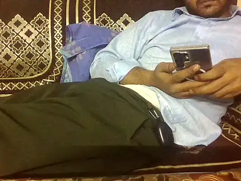 indihotguy online show from 05-11-26, 02:45