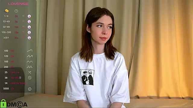 Snapshot of LittleOriana chatting on 02-26-25, 11:19 LittleOriana online show from 02-26-25, 11:19