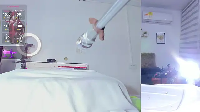 Maria Jones  online show from 11-22-25, 01:37