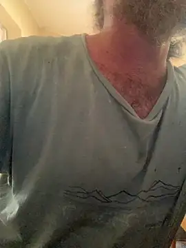 poesnuus999 online show from 12-25-24, 08:40