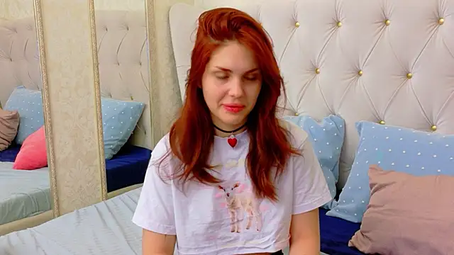 AliceOfWonders online show from 02-09-26, 01:58