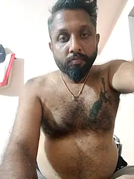 Snapshot of carria_homes chatting on 02-19-25, 05:49 carria homes online show from 02-19-25, 05:49