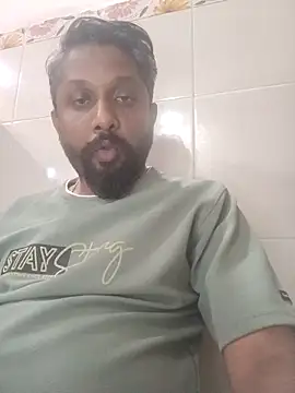 Snapshot of carria_homes chatting on 03-19-25, 09:49 carria homes online show from 03-19-25, 09:49