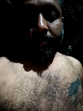 Snapshot of carria_homes chatting on 10-18-25, 05:48 carria homes online show from 10-18-25, 05:48