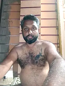 Snapshot of carria_homes chatting on 10-27-25, 06:42 carria homes online show from 10-27-25, 06:42