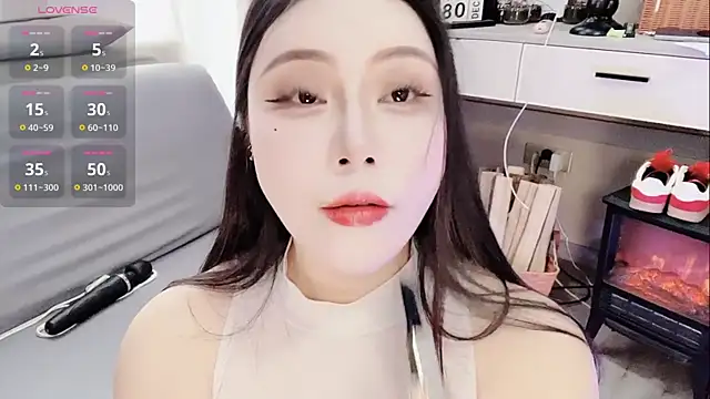 Snapshot of Caicai-a chatting on 02-20-26, 09:22 Caicai-a online show from 02-20-26, 09:22