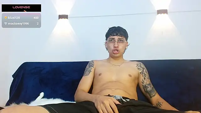 Br4ndxpimm online show from 10-31-25, 03:08