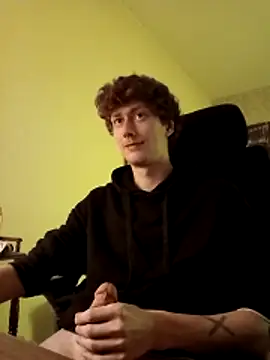 HalloMarcy online show from 11-01-25, 01:12