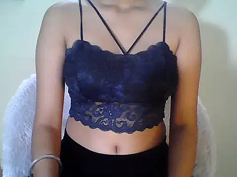 Snapshot of Naughty_Nayra chatting on 09-17-25, 03:47 Naughty Nayra online show from 09-17-25, 03:47