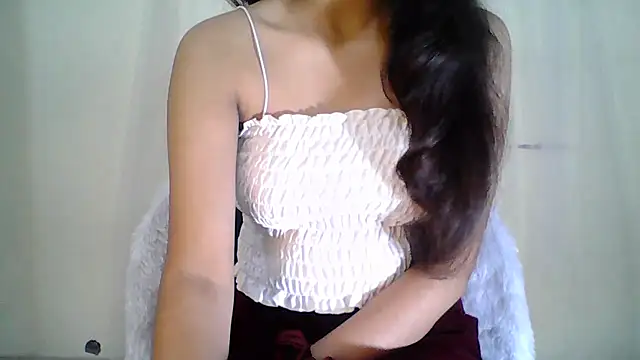 Snapshot of Naughty_Nayra chatting on 09-09-25, 04:05 Naughty Nayra online show from 09-09-25, 04:05