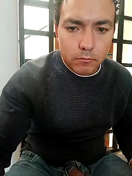 chinoxxx online show from 12-20-25, 07:39