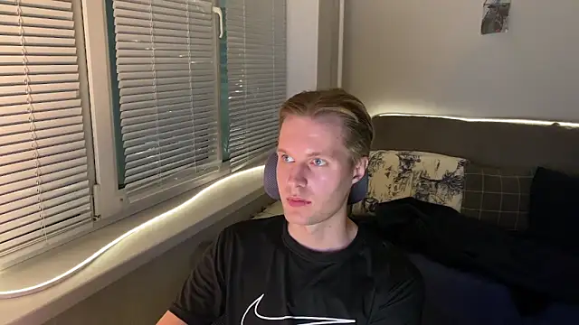 Leonnextdoor online show from 01-09-26, 09:22