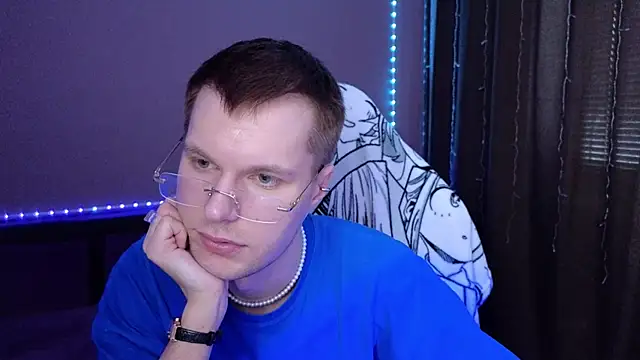 Leonnextdoor online show from 01-10-25, 04:44