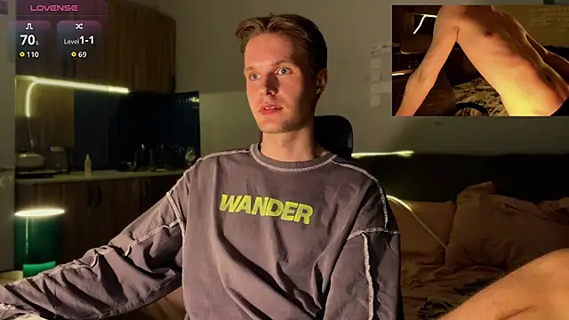 Leonnextdoor online show from 04-19-26, 06:21