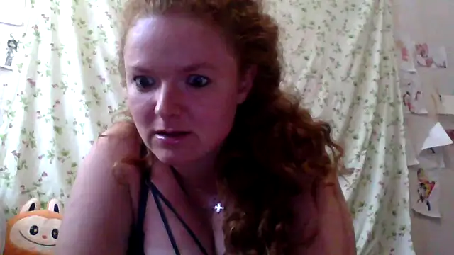 Snapshot of Rae_Jeannie chatting on 07-08-26, 10:49 Rae Jeannie online show from 07-08-26, 10:49