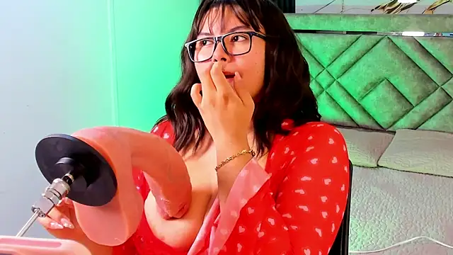 Geabloom online show from 11-24-25, 01:00