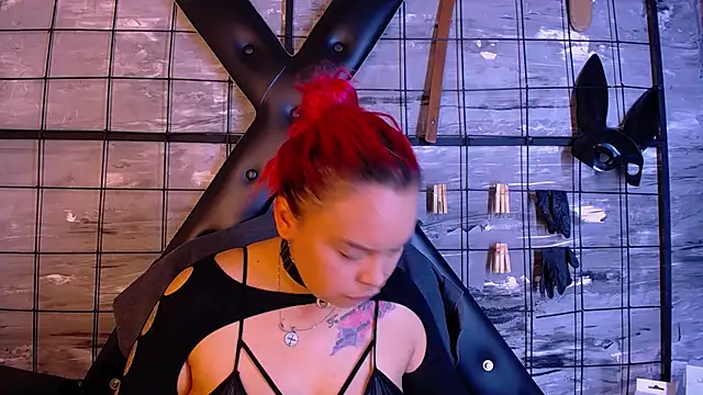 Alana Roth online show from 10-31-25, 04:36