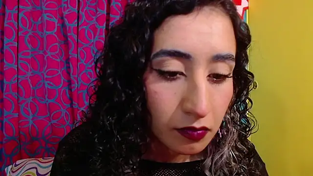 valerie mase online show from 11-21-25, 08:19