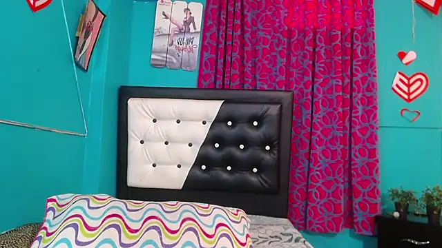 valerie mase online show from 09-19-25, 07:07