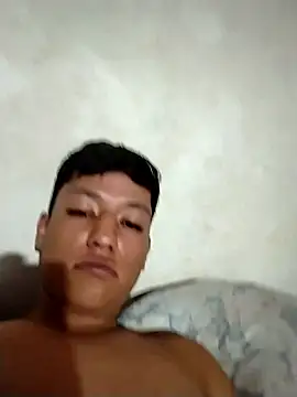 Snapshot of MartzJJ chatting on 09-13-25, 08:53 MartzJJ online show from 09-13-25, 08:53