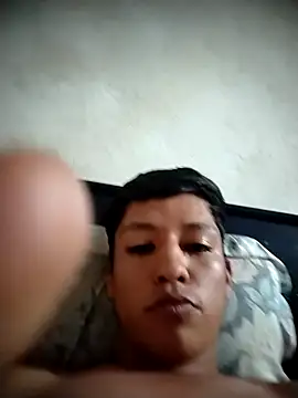 Snapshot of MartzJJ chatting on 10-02-25, 03:21 MartzJJ online show from 10-02-25, 03:21