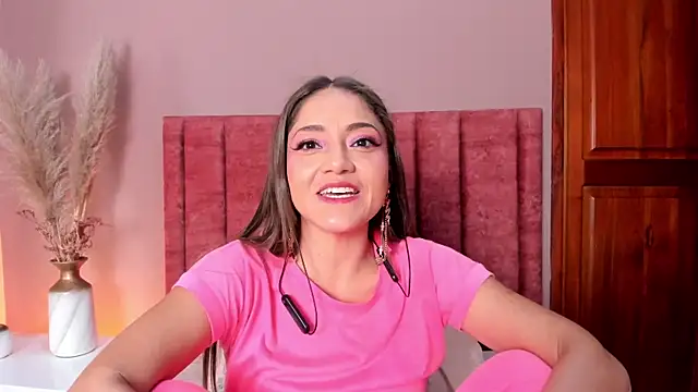 EloiseQuinn online show from 11-29-25, 01:55