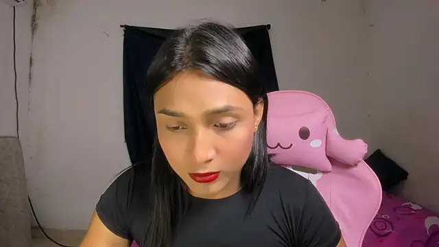 Miss noah18 online show from 10-15-25, 09:56
