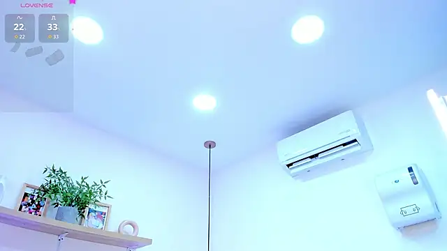violeta candyy  online show from 04-22-26, 03:35