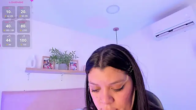 violeta candyy  online show from 07-04-26, 08:13