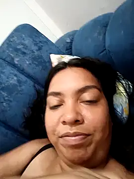 Snapshot of Brendabluee chatting on 02-25-26, 01:28 Brendabluee online show from 02-25-26, 01:28