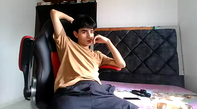 Snapshot of nohatwink chatting on 01-10-25, 06:06 nohatwink online show from 01-10-25, 06:06