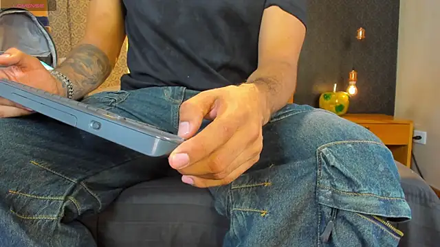 MarcoVitto online show from 02-17-26, 07:44