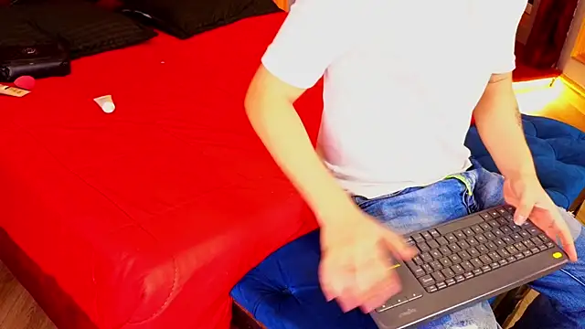 MarcoVitto online show from 10-10-25, 11:44