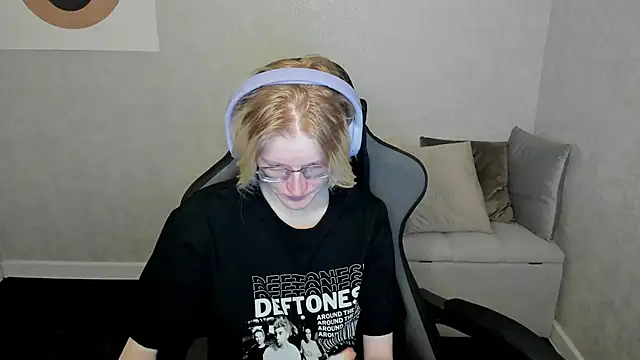 Snapshot of ElizabethHarpper chatting on 09-26-25, 01:12 ElizabethHarpper online show from 09-26-25, 01:12