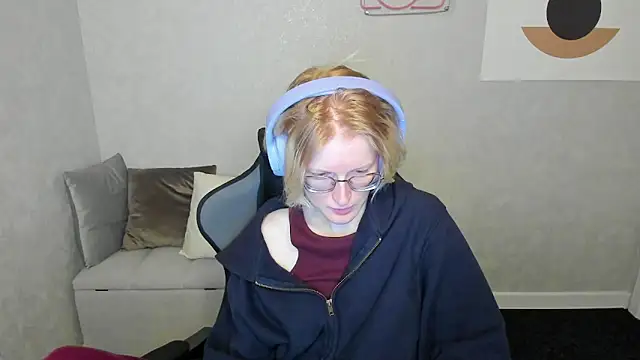 Snapshot of ElizabethHarpper chatting on 09-24-25, 01:13 ElizabethHarpper online show from 09-24-25, 01:13