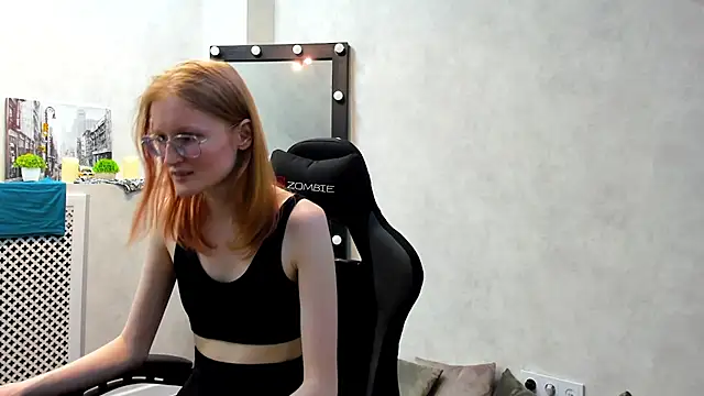 Snapshot of ElizabethHarpper chatting on 02-06-25, 11:09 ElizabethHarpper online show from 02-06-25, 11:09