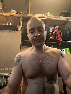 Snapshot of Faded-Solo chatting on 07-17-26, 02:20 Faded-Solo online show from 07-17-26, 02:20