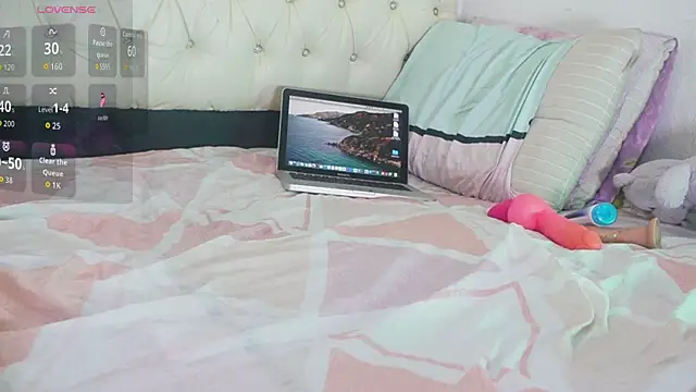 Rocket1978 online show from 10-06-25, 03:46