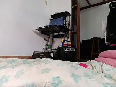 Rocket1978 online show from 02-12-26, 01:11