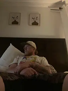 Snapshot of tcadle1824 chatting on 04-03-26, 02:18 tcadle1824 online show from 04-03-26, 02:18