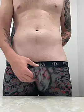 Snapshot of tcadle1824 chatting on 12-28-24, 05:44 tcadle1824 online show from 12-28-24, 05:44