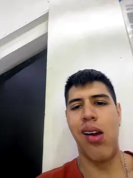 Snapshot of Angel_Khouri chatting on 09-18-25, 02:47 Angel Khouri online show from 09-18-25, 02:47