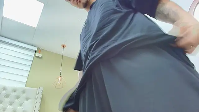 DAVID VICTORIAA online show from 12-20-25, 01:14