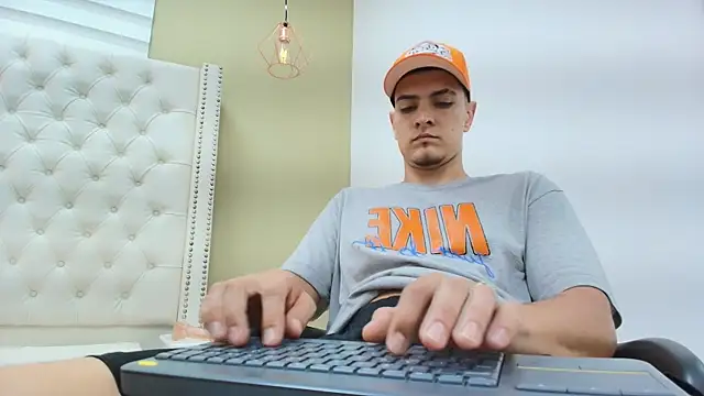 DAVID VICTORIAA online show from 01-05-26, 05:27