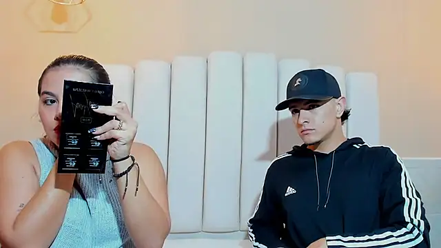 Snapshot of DAVID_VICTORIAA chatting on 02-28-25, 01:03 DAVID VICTORIAA online show from 02-28-25, 01:03